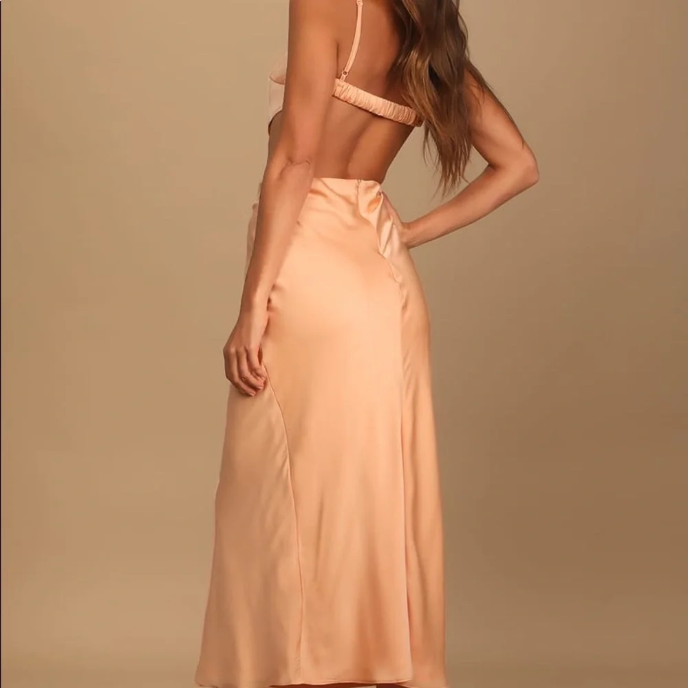 Peach Satin MIDI Dress - Picture 7 of 9